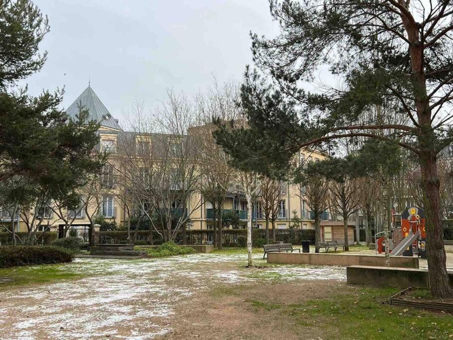 Appartement Familial 8 Personnes Proche De Disney Et Paris Chessy  Eksteriør billede